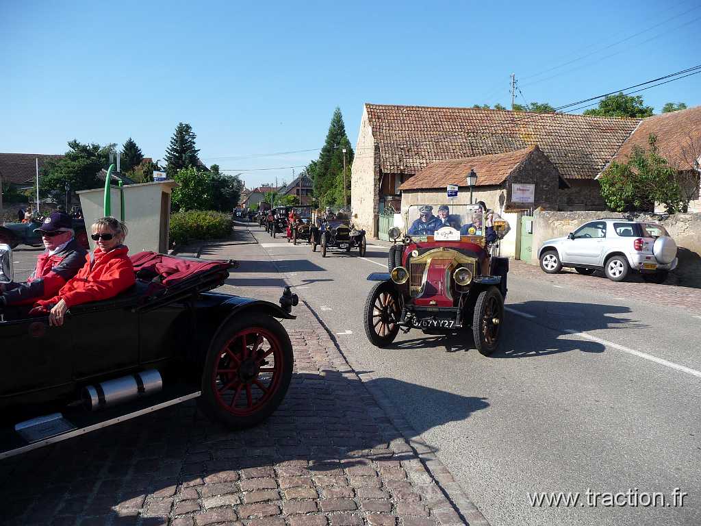 2011_rallye_des_princes (40).jpg - 12/06/2011 - 68127 NIEDERENTZEN 22ème RALLYE des PRINCES - Parking salle des fètes - RENAULT - BK - 1911
